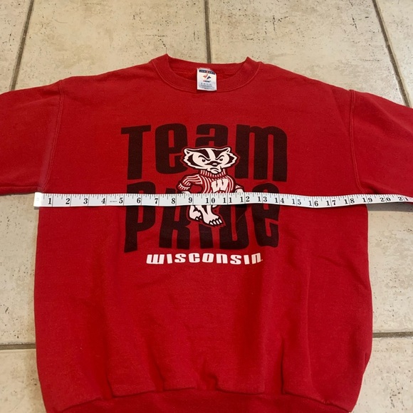 Vintage Jerzees NUBlend Red Wisconsin Badgers “Team Pride” Sweatshirt - XL - Picture 4 of 6